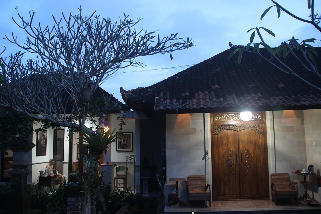 Ubud Rooms B&B Exterior photo