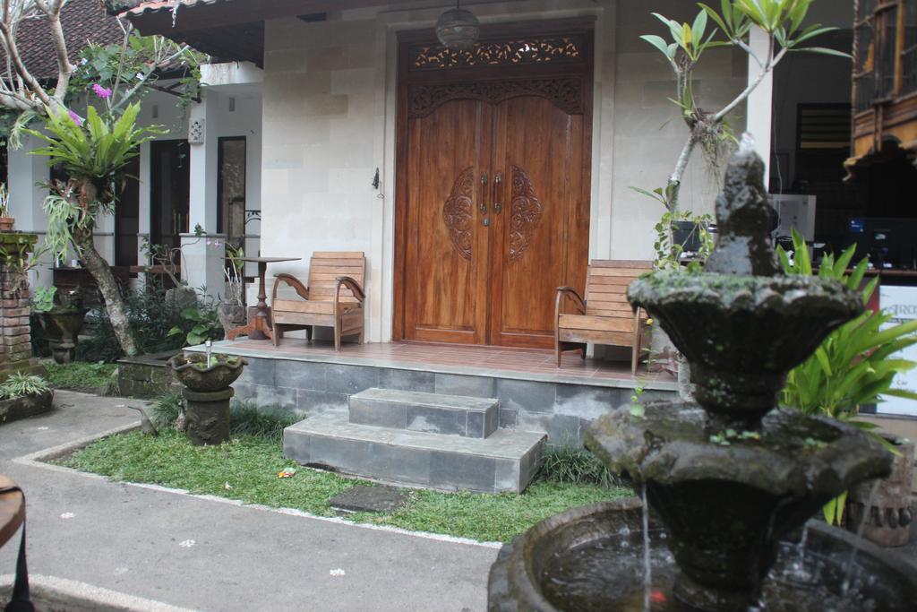 Ubud Rooms B&B Exterior photo
